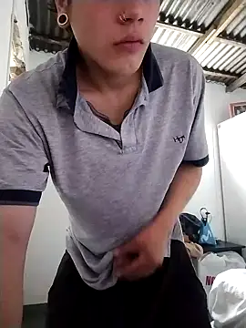 Xtrem3HARDxxx online show from December 21, 3:09 pm