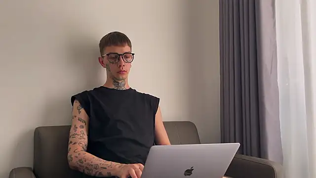 anahori  simon online show from March 16, 3:57 am