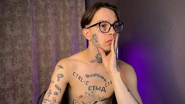 anahori  simon online show from March 8, 9:51 pm