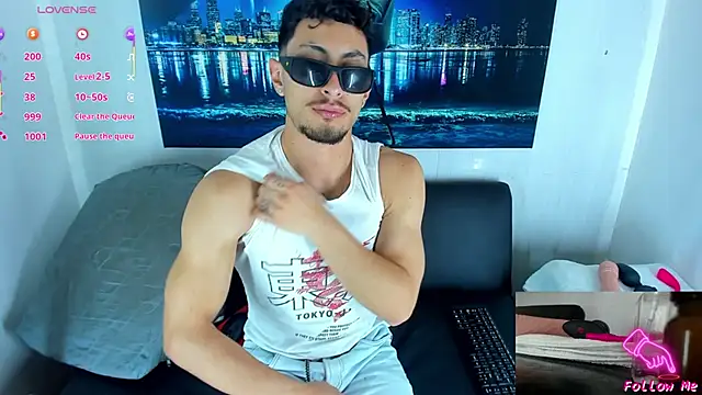 Piggy Eddy online show from September 13, 8:54 pm