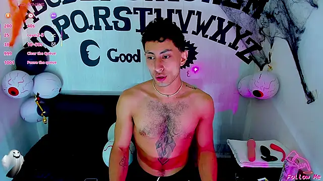 Piggy Eddy online show from November 3, 4:16 am