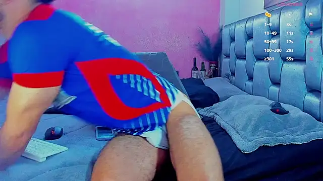 Piggy Eddy online show from March 11, 2:07 pm