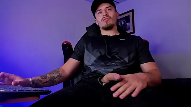 james connor2 online show from December 30, 6:49 pm