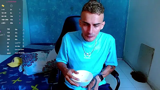 bray hotboy777 online show from January 18, 6:21 pm