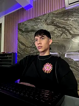 RyanGosslling  online show from December 1, 11:57 am