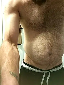 Snapshot of bigdickdaddy2184 chatting on March 18, 3:12 am bigdickdaddy2184 online show from March 18, 3:12 am