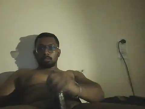 chennaibull101 online show from February 18, 1:42 pm