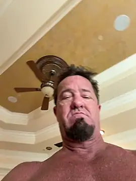 sluttydylan online show from February 28, 10:53 pm