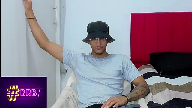 dominic smith  online show from March 13, 6:45 pm