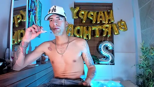 DrakeNeumann online show from October 19, 4:06 am