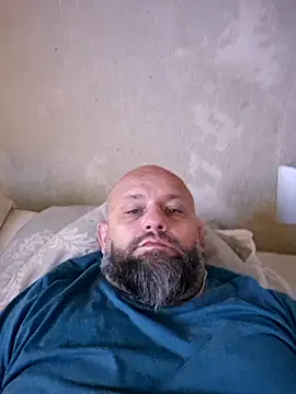 Snapshot of AlexandruCsaba chatting on September 30, 10:19 am AlexandruCsaba online show from September 30, 10:19 am