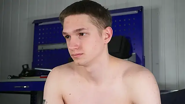 dustyn fox online show from February 21, 9:43 am