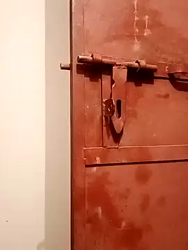 desihulk90 online show from December 12, 10:20 pm