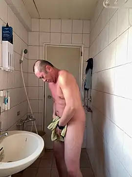 chih515 online show from April 20, 11:18 pm