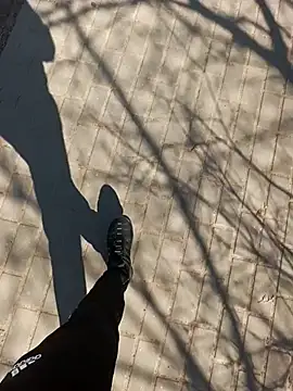 red red00 online show from March 22, 9:34 am