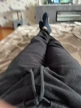 red red00 online show from April 29, 9:03 am