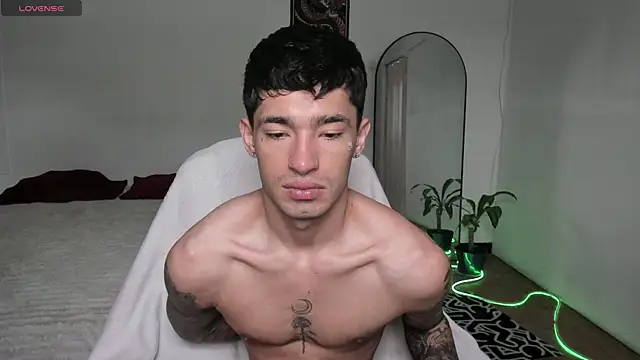 Damon  333 online show from April 13, 6:08 pm