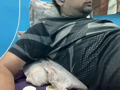 NiceBoy9099 online show from February 2, 6:05 pm