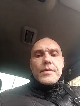 Pineapple04 online show from December 5, 10:00 am