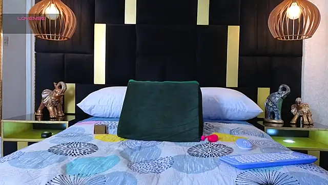 Ethan  Walker online show from September 22, 7:02 pm