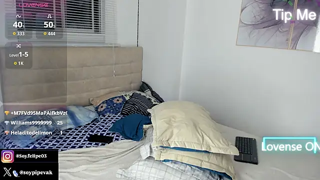 soyander03  online show from September 25, 10:03 am