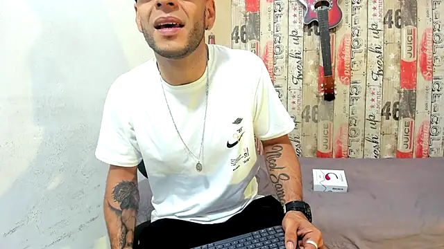 Andrey u92 online show from December 3, 7:44 pm