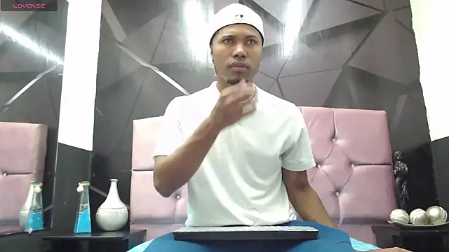 man black hot23 online show from December 5, 7:51 pm