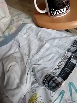 Grig1982 online show from October 26, 6:15 am