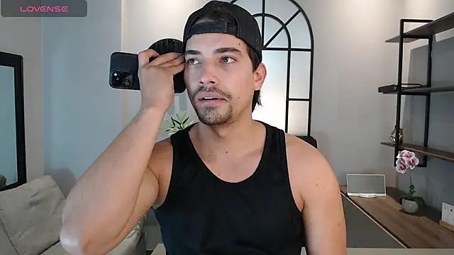 Ian Daviz online show from March 6, 8:05 pm