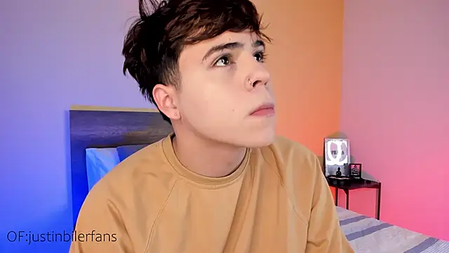 justinbiler online show from February 17, 12:38 pm