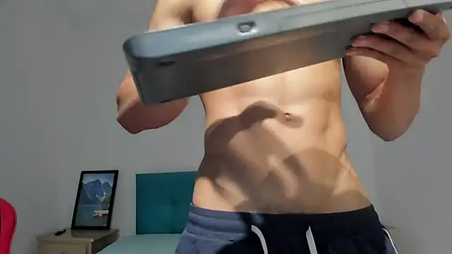 chriss jones1 online show from April 21, 9:15 am