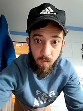 jorgeeetee18 online show from April 6, 8:26 am