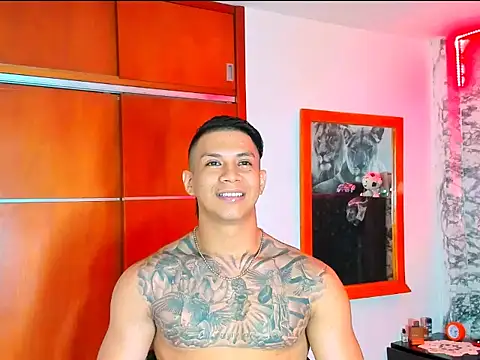 Aaron Toy online show from January 8, 8:47 pm