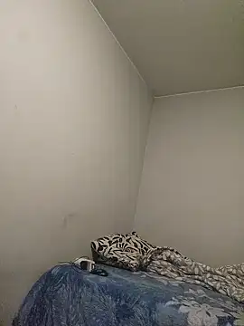 Userio072 online show from February 9, 3:43 am