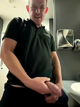 Snapshot of mrwright878787 chatting on October 12, 8:36 pm mrwright878787 online show from October 12, 8:36 pm