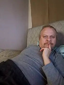 amylrmm1903 online show from November 21, 7:35 pm