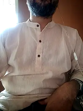 Snapshot of daddy_indian chatting on September 15, 4:25 am daddy indian online show from September 15, 4:25 am