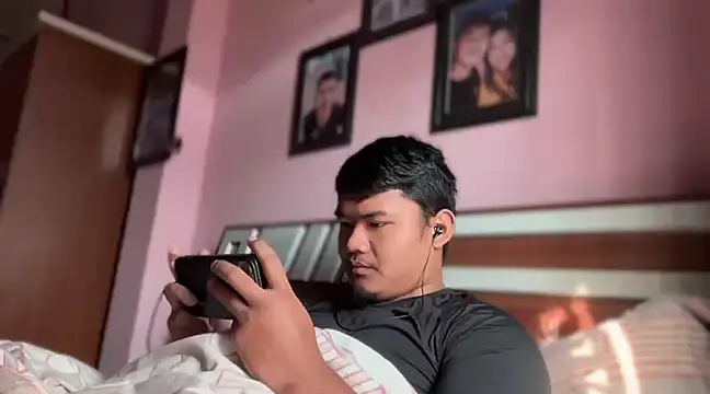 rasbari22 online show from December 27, 8:45 am