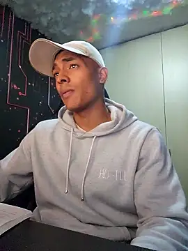 Jhonyblack 1 online show from November 25, 6:43 pm