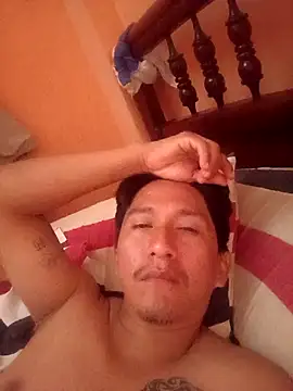 latinobm83 online show from February 12, 12:22 pm