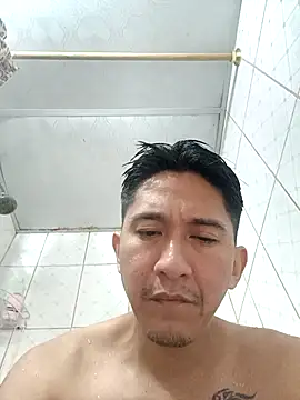 latinobm83 online show from October 15, 3:08 pm