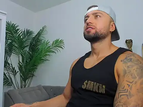 OwenMaximus814 online show from January 14, 11:08 pm