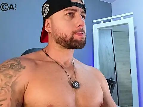 OwenMaximus814 online show from March 22, 4:23 pm