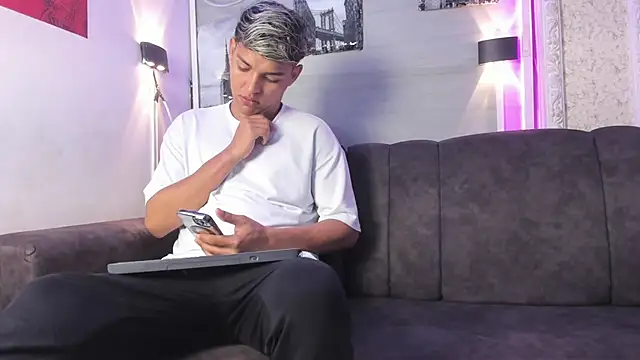 ryan carter08 online show from October 2, 1:04 pm