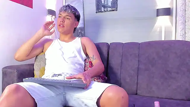 ryan carter08 online show from September 26, 1:20 pm