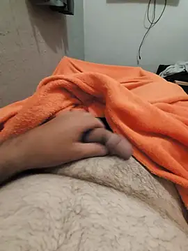 mfreitas005 online show from November 28, 12:03 am