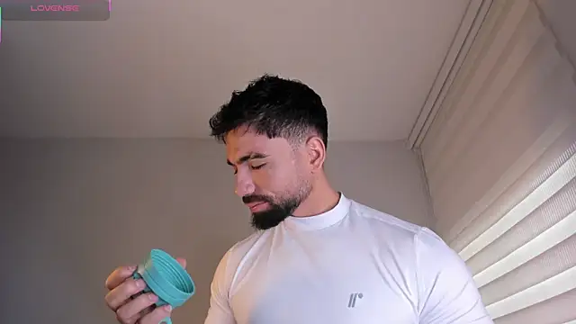 edrick walton1 online show from September 28, 1:09 pm