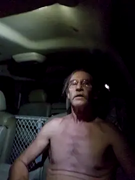 coolbrease10 online show from October 28, 12:35 am