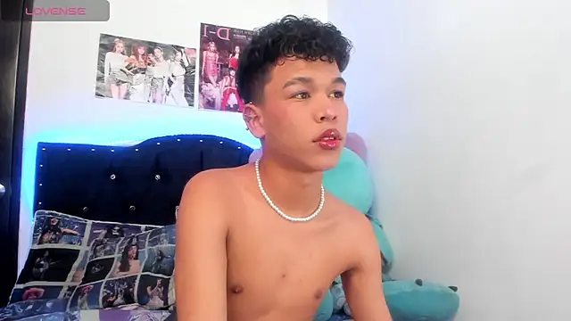 MateoAngel- online show from January 22, 9:22 pm