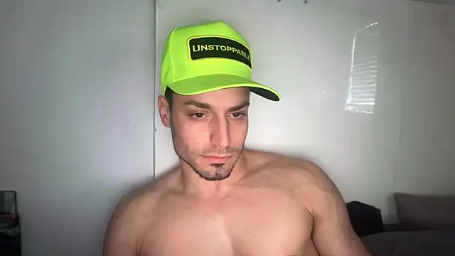 hot shot 13 online show from March 19, 7:50 pm